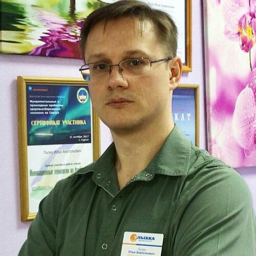 Лызко Илья Анатольевич - врач УЗИ-диагностики, хирург флеболог, кандидат медицинских наук, стаж 14 лет